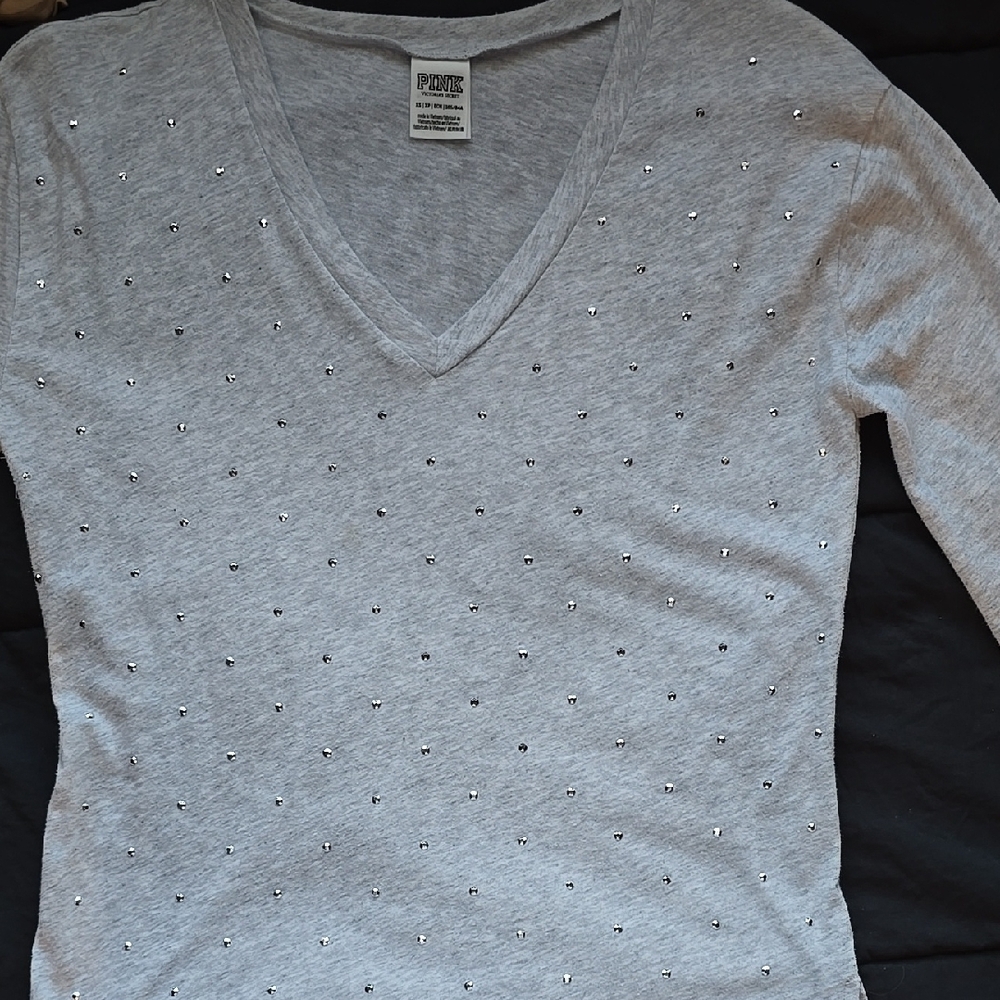 Gray V-Neck Studded Long Sleeve Top